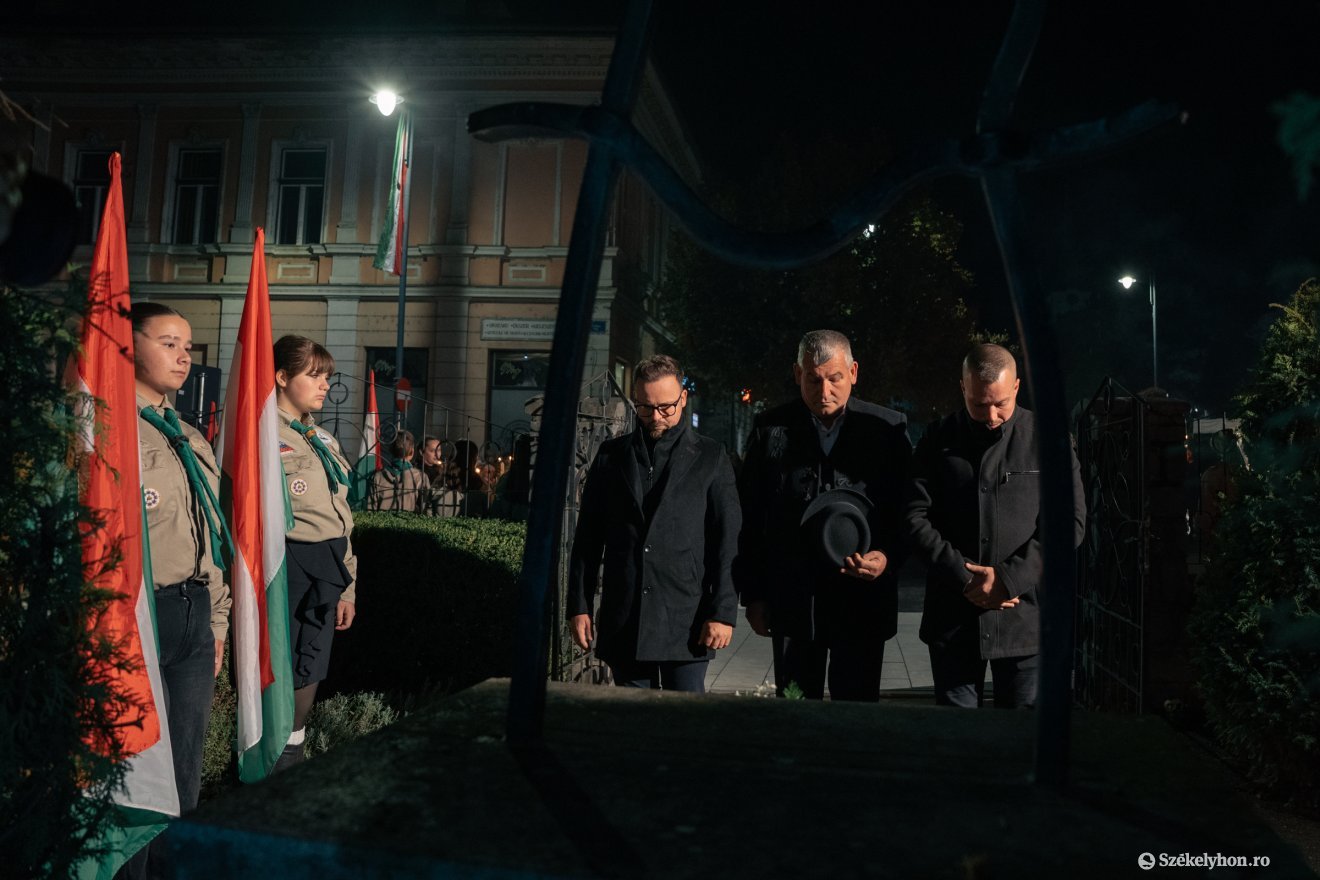 &bullet;  Fotó: László Ildikó