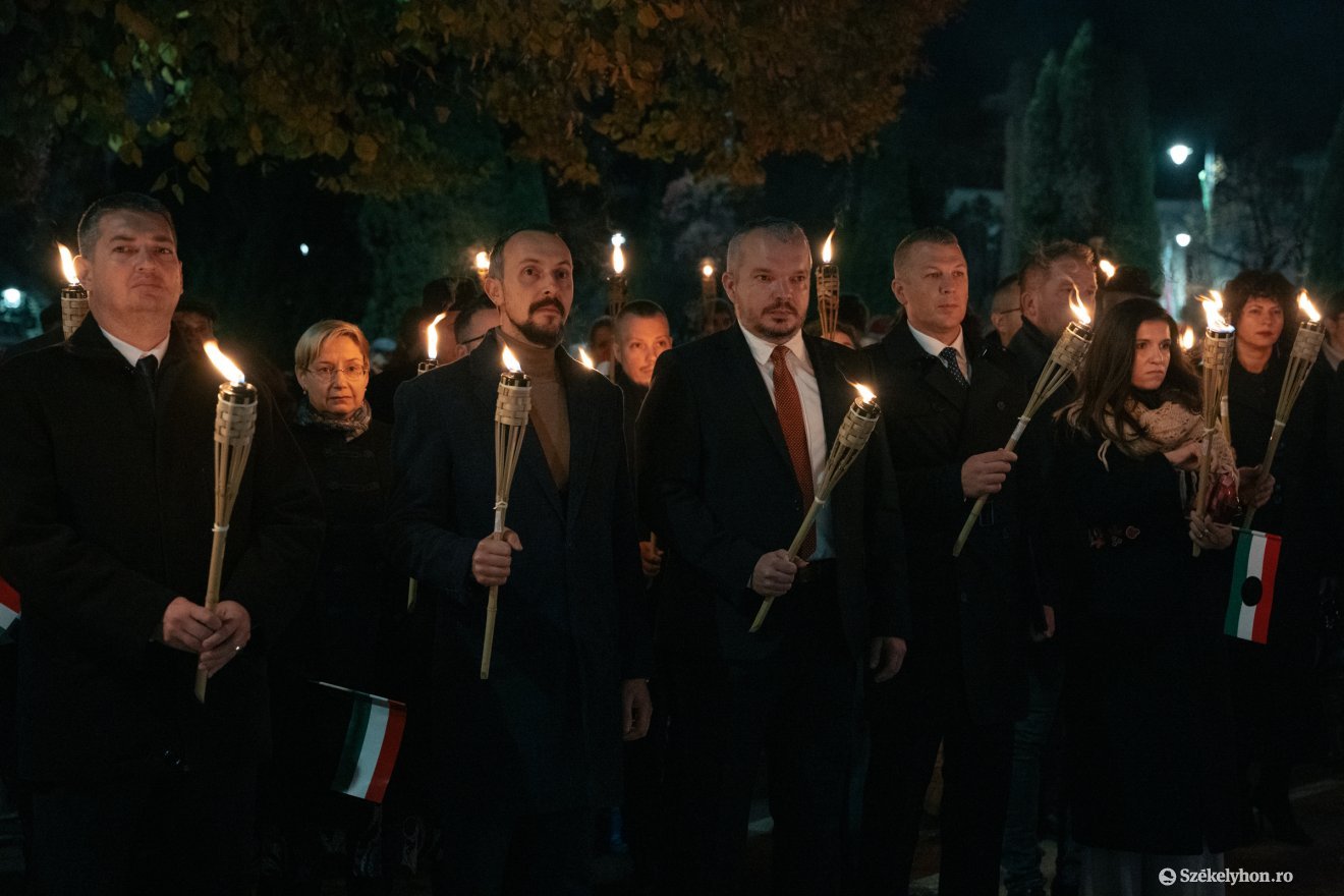 &bullet;  Fotó: László Ildikó