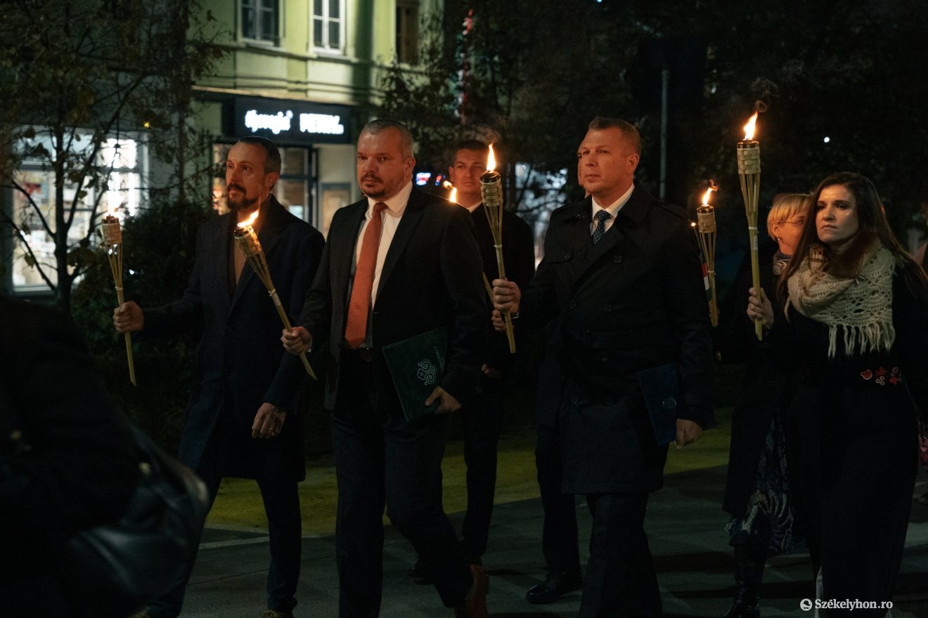 &bullet;  Fotó: László Ildikó