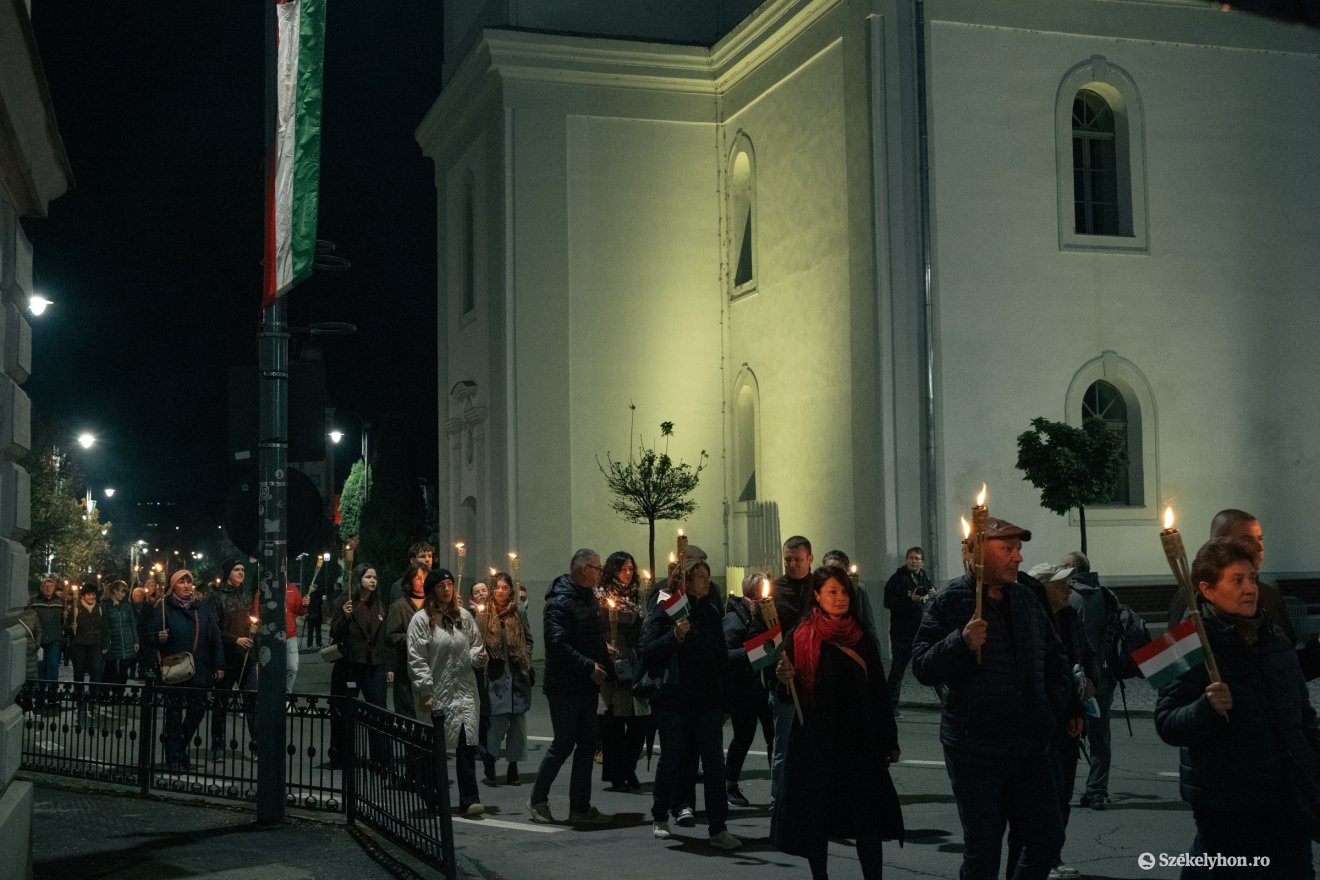 &bullet;  Fotó: László Ildikó
