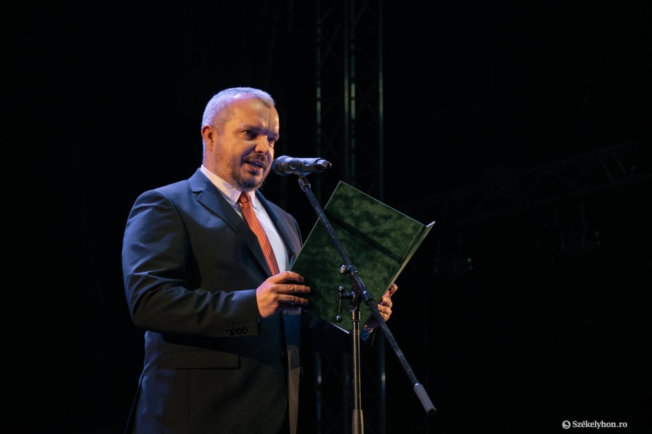 &bullet;  Fotó: László Ildikó