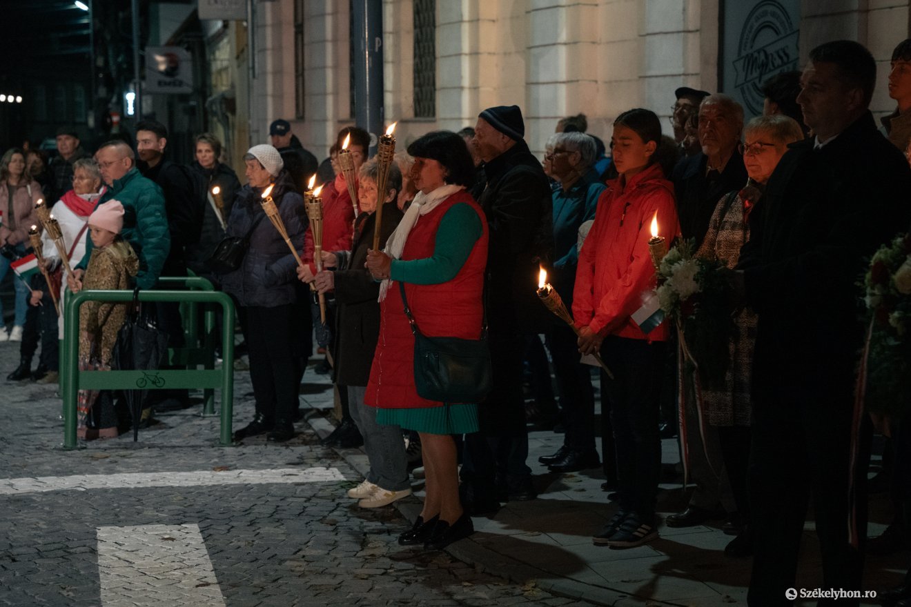 &bullet;  Fotó: László Ildikó