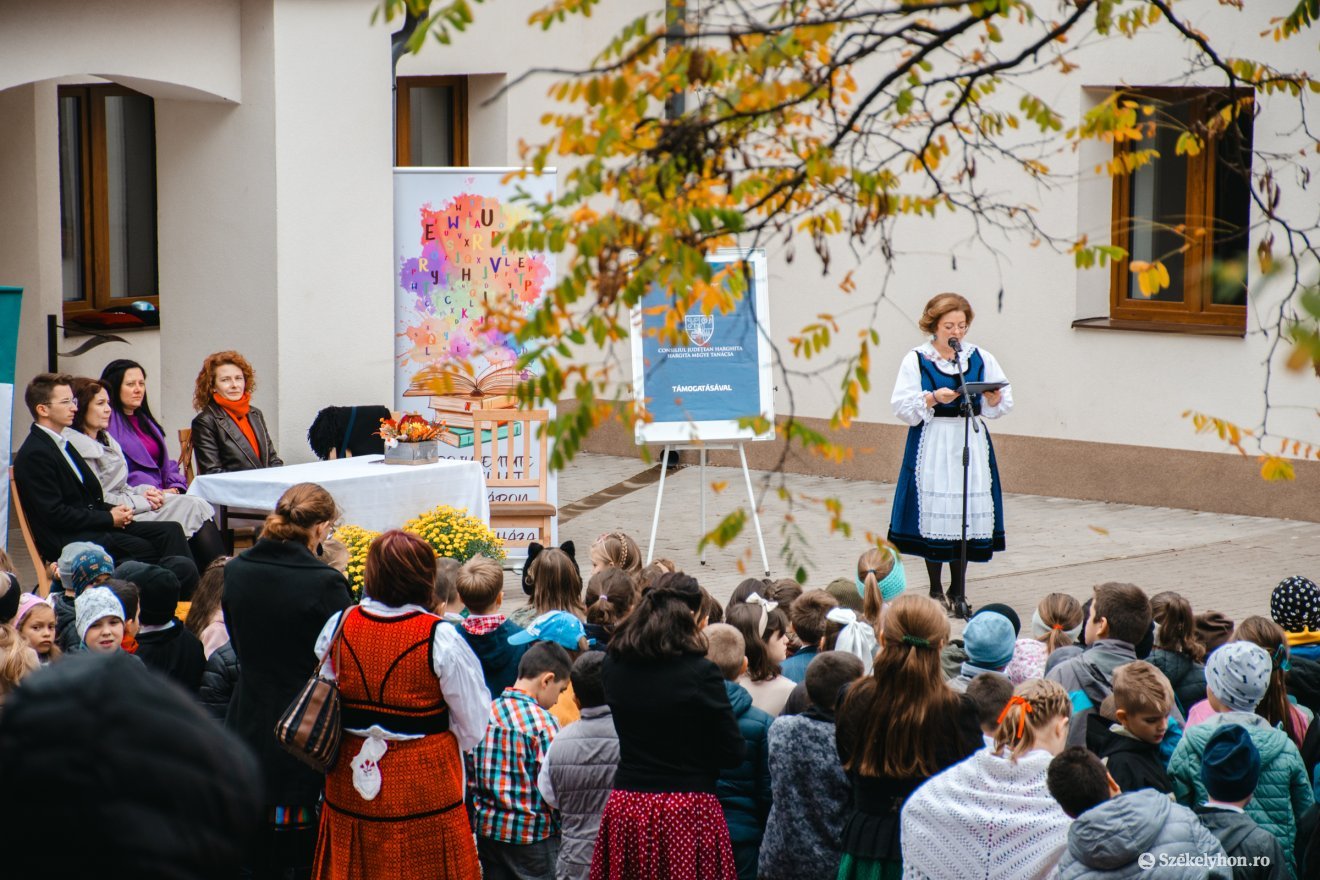&bullet;  Fotó: László Ildikó