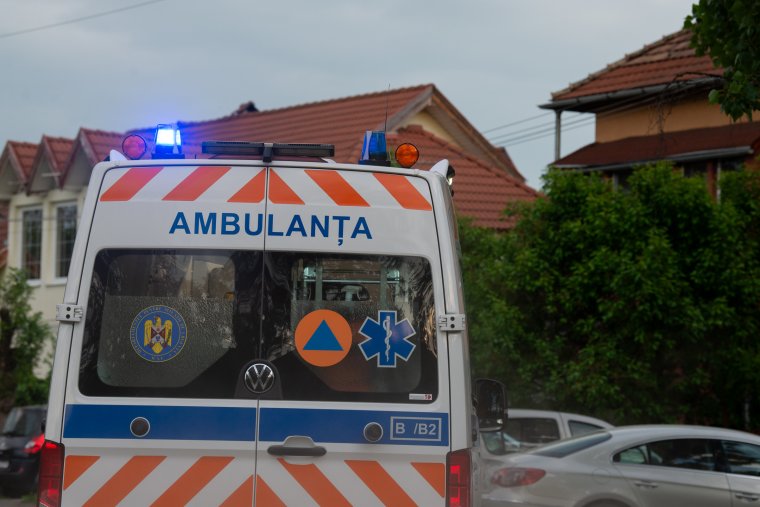 Kétéves gyermek vesztette életét egy légváras balesetben
