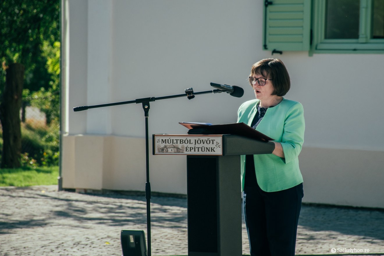 &bullet;  Fotó: László Ildikó