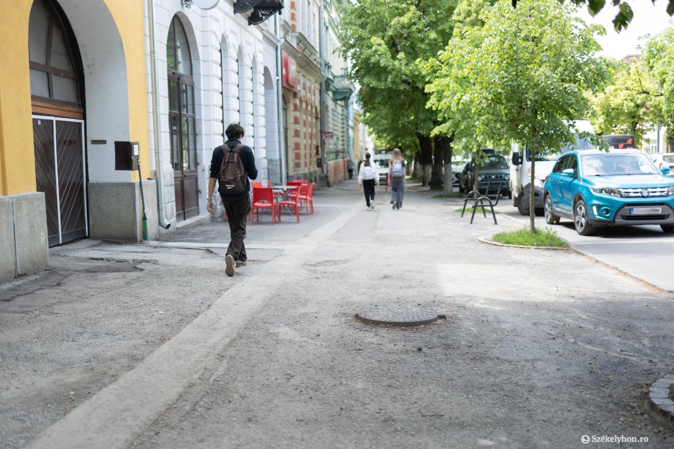 &bullet;  Fotó: Olti Angyalka