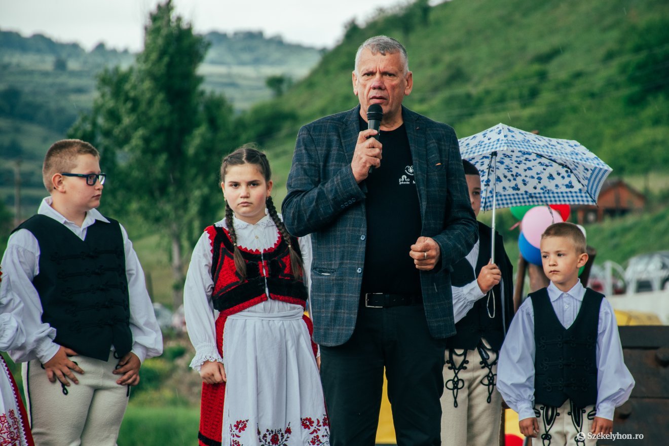&bullet;  Fotó: László Ildikó