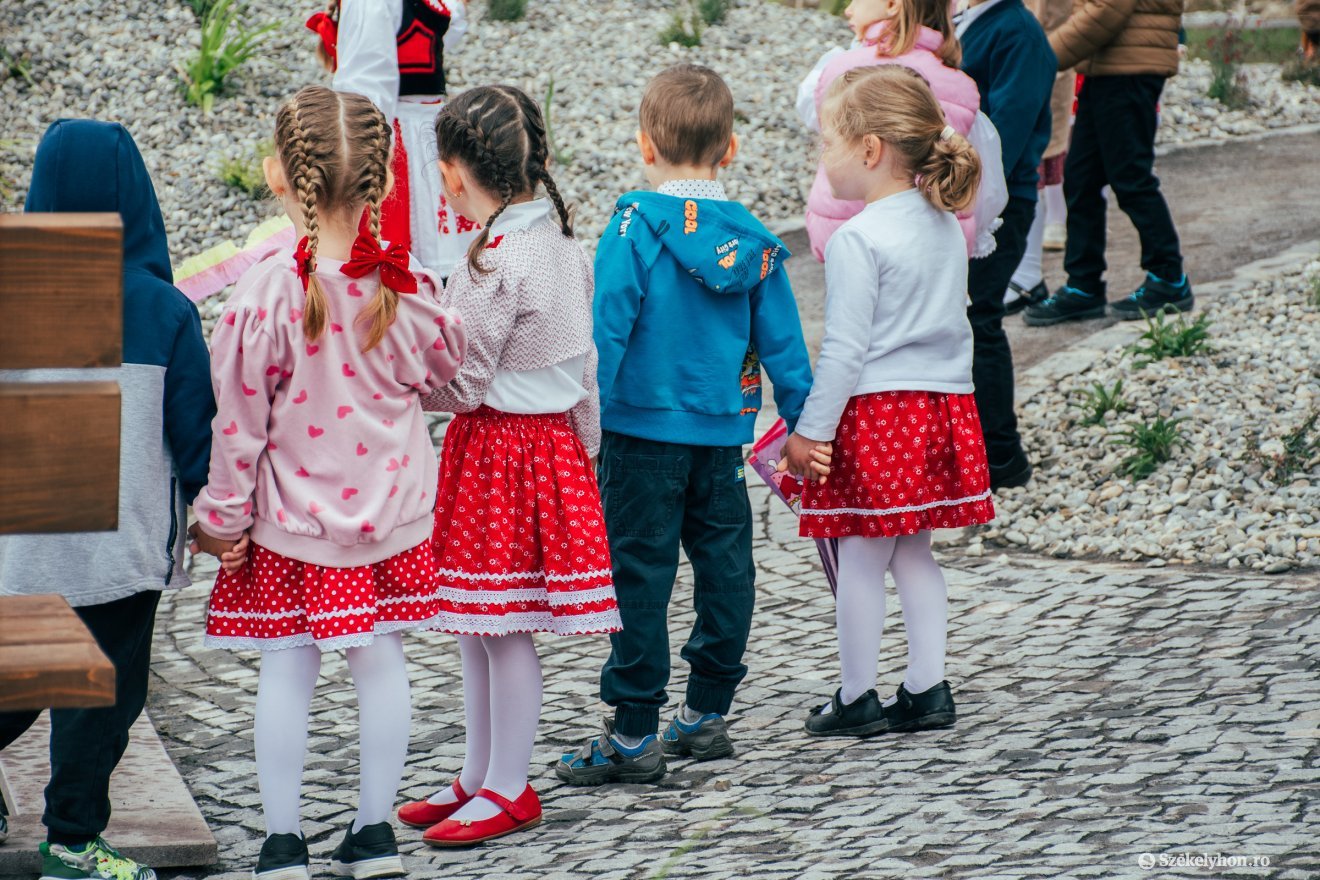 &bullet;  Fotó: László Ildikó