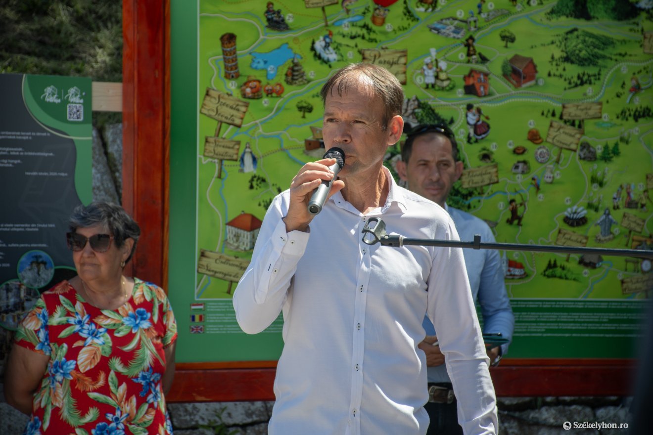 &bullet;  Fotó: László Ildikó