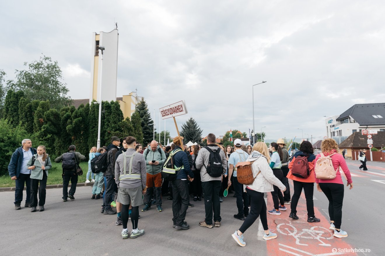 &bullet;  Fotó: Olti Angyalka