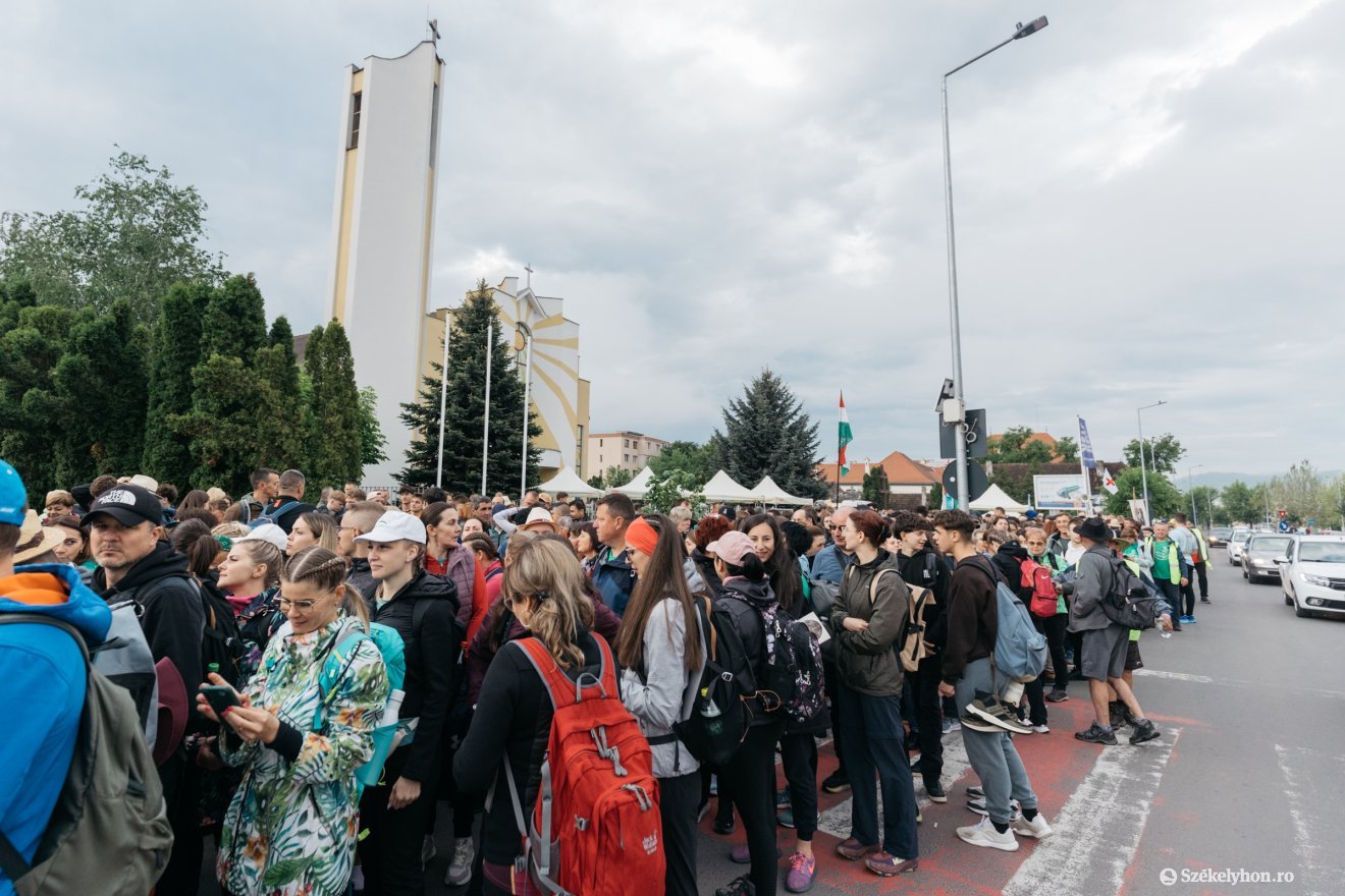 &bullet;  Fotó: Olti Angyalka