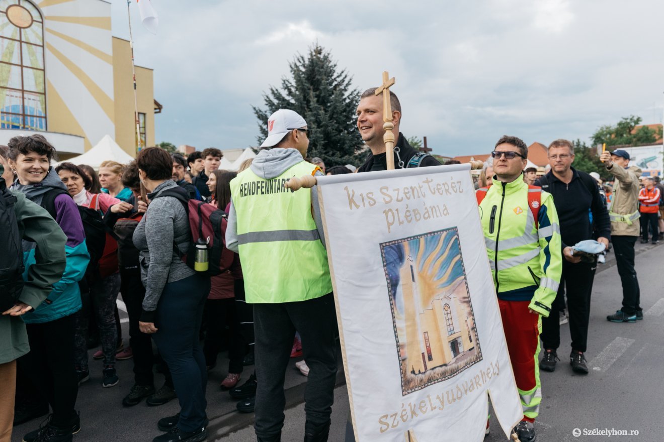 &bullet;  Fotó: Olti Angyalka