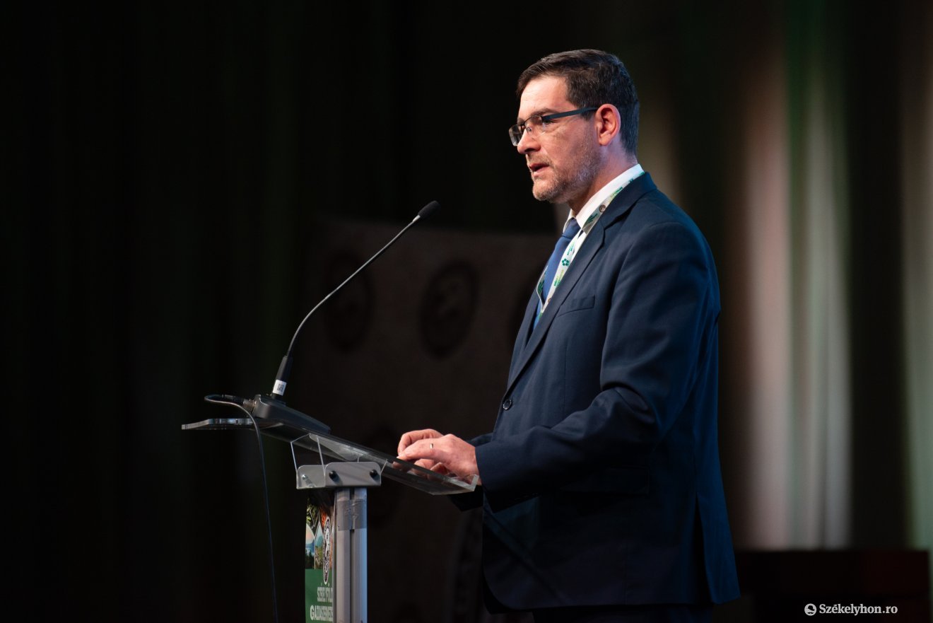 &bullet;  Fotó: Olti Angyalka