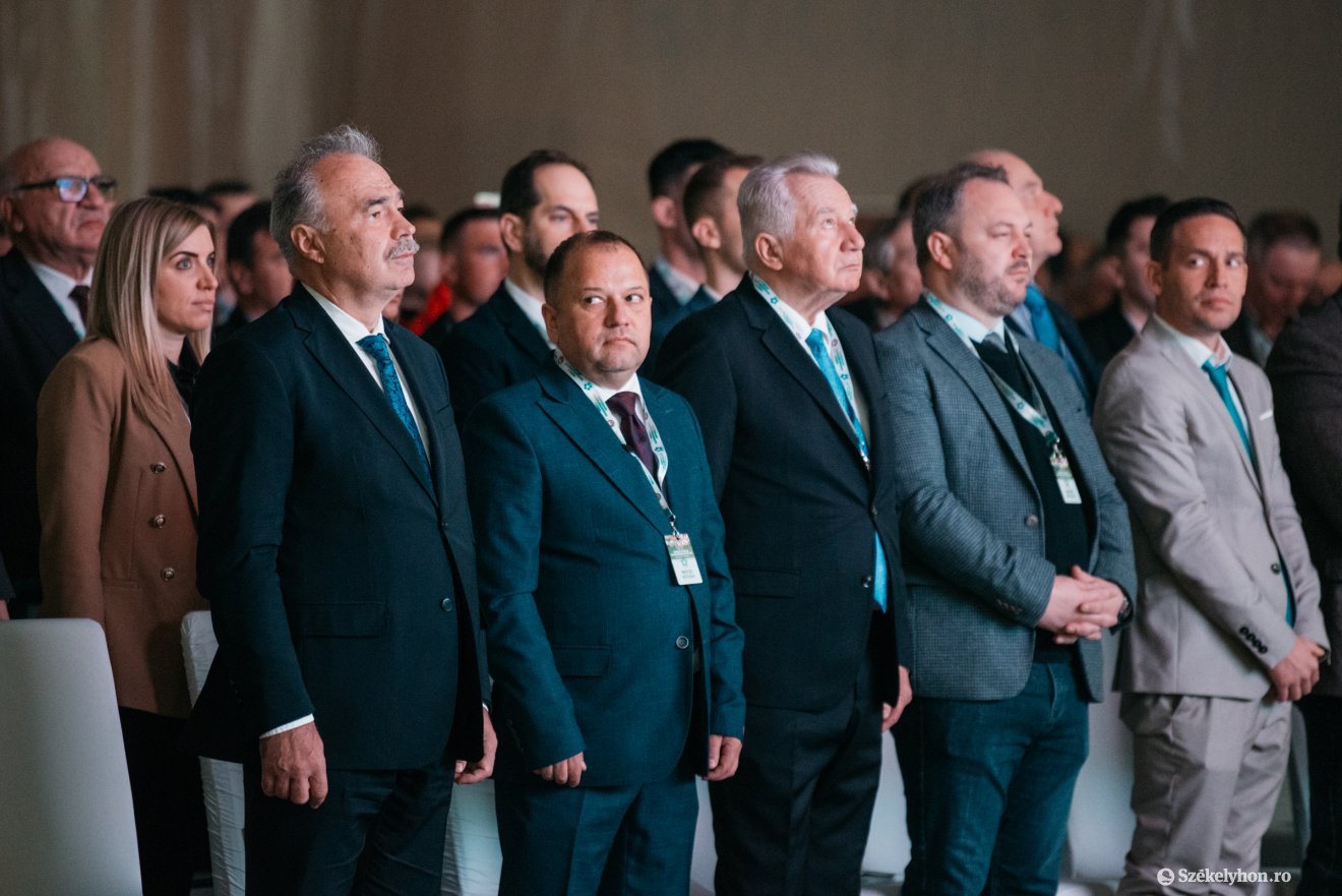 &bullet;  Fotó: Olti Angyalka