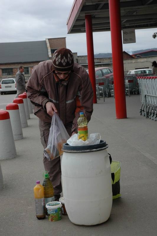 Székelyudvarhelyen 77 liter olaj gyűlt össze