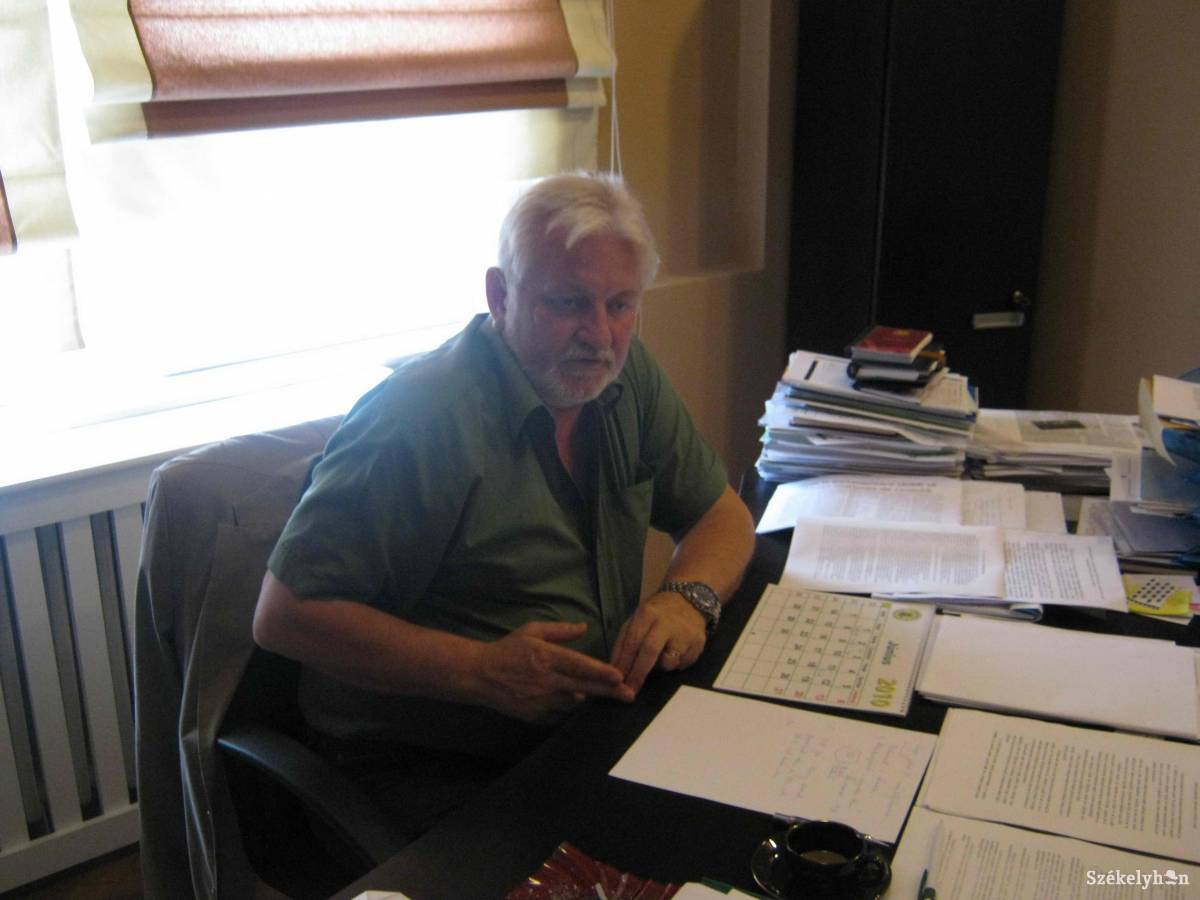 •  Fotó: Antalfi József