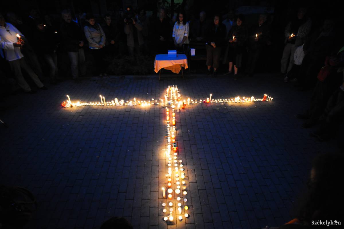 &bullet;  Fotó: Thomas Campean