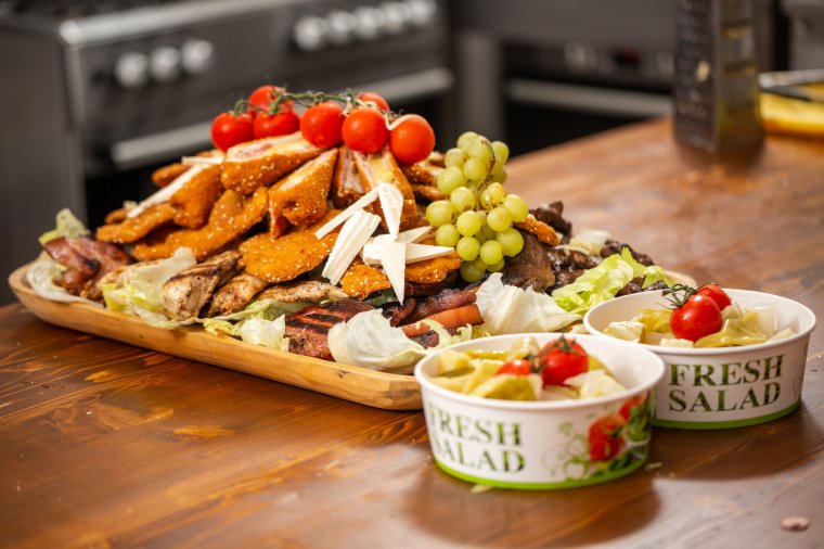 Otthoni bőségtál vendégvárónak