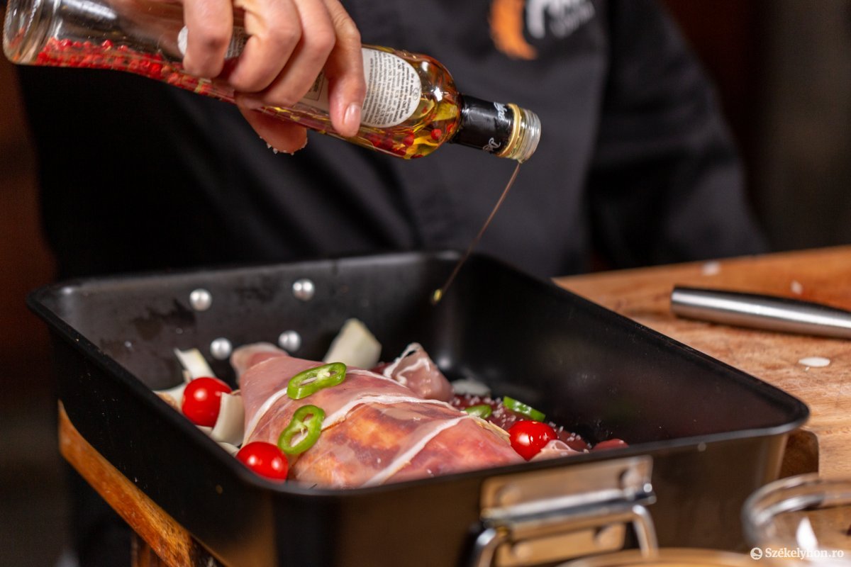 A hízott liba combja könnyebben elkészíthető •  Fotó: Erdély Bálint Előd