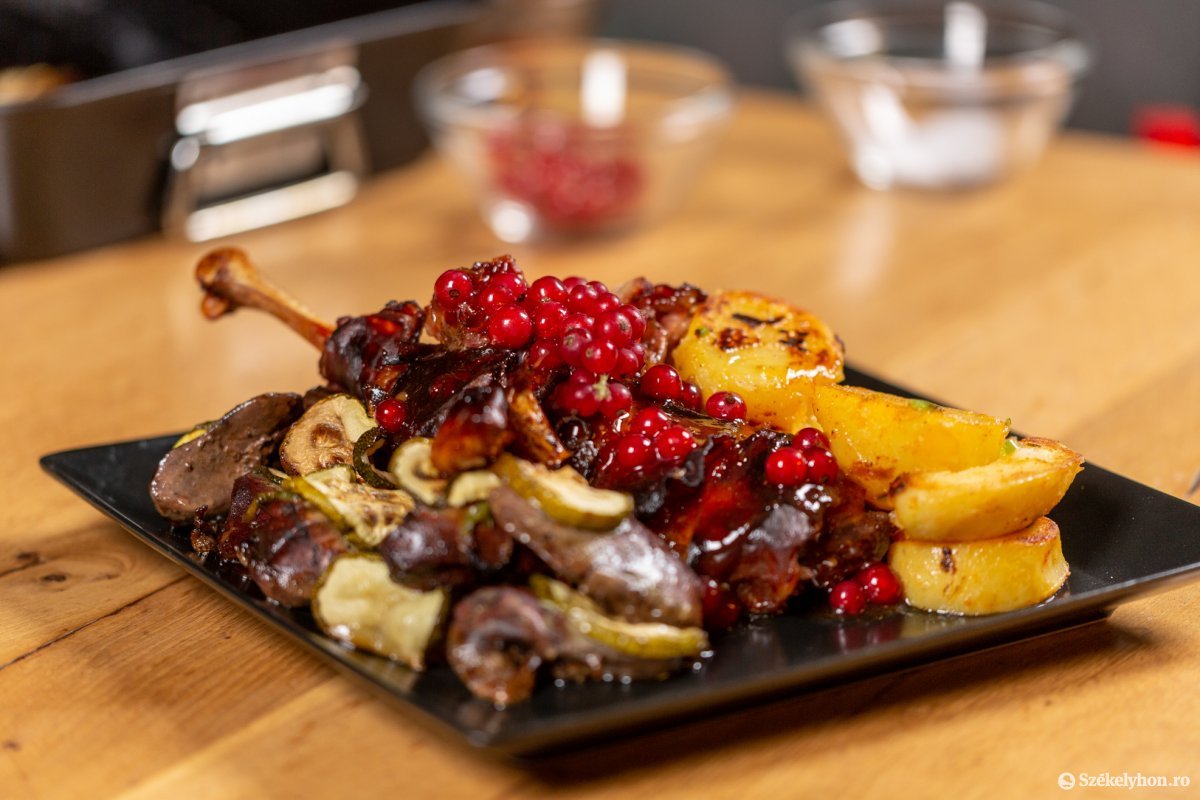 Félszáraz rozé bort érdemes fogyasztani az ételhez •  Fotó: Erdély Bálint Előd