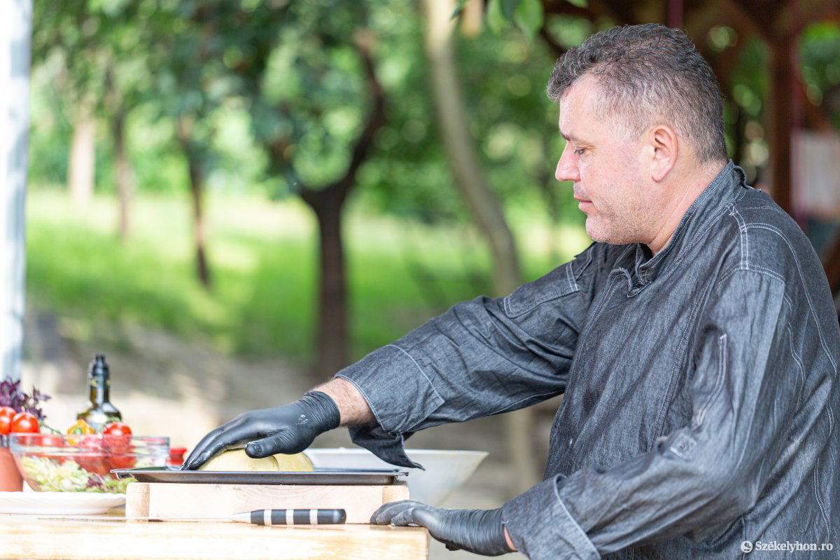 &bullet;  Fotó: Erdély Bálint Előd