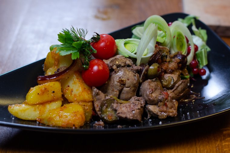 A csirkemáj és a „disznóköltségek” találkozása a Főnix Konyhában