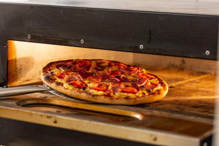 Igen drága vacsora volt a bitcoinnal fizetett pizza – Sebestyén Géza kriptosztorijai az MCC műhelyében