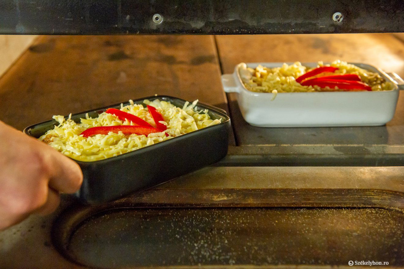 200 Celsius-fokosra hevített kemencében pirítsuk a lasagnét •  Fotó: Beliczay László