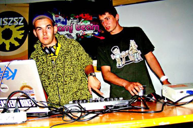 Szülinapi Valami buli szombaton