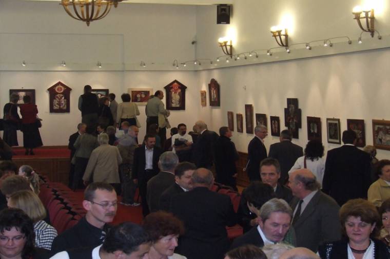 Tűzzománctárlat Székelyudvarhelyen