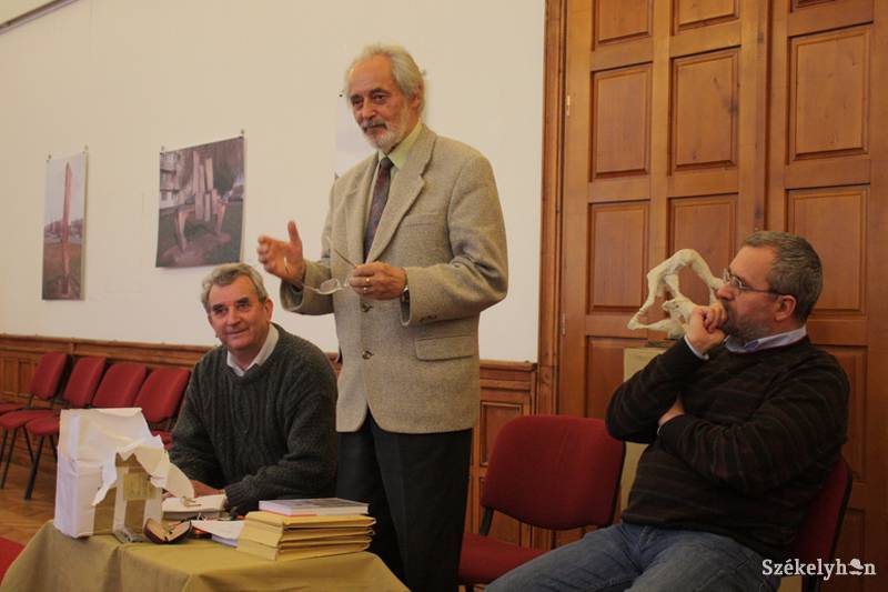 •  Fotó: Barcsa  István