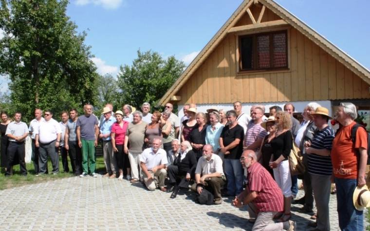 Vissza a sárfészekbe (2.)