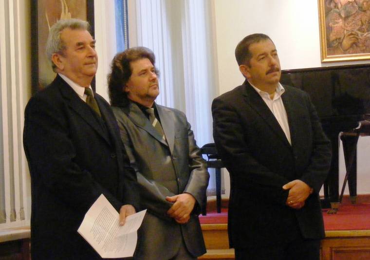 Valóságos és való feletti