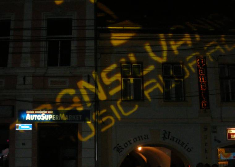 Több mint tíz koncert és rengeteg díj