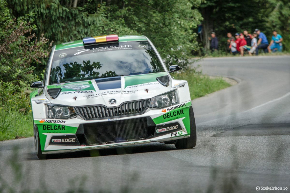 &bullet;  Fotó: Pinti Attila