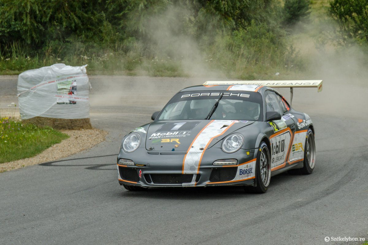 &bullet;  Fotó: Pinti Attila