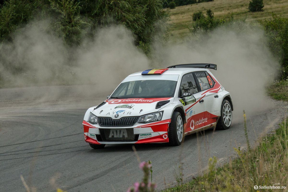 &bullet;  Fotó: Pinti Attila