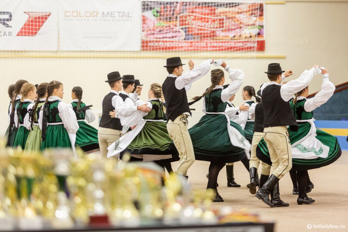 &bullet;  Fotó: Erdély Bálint Előd