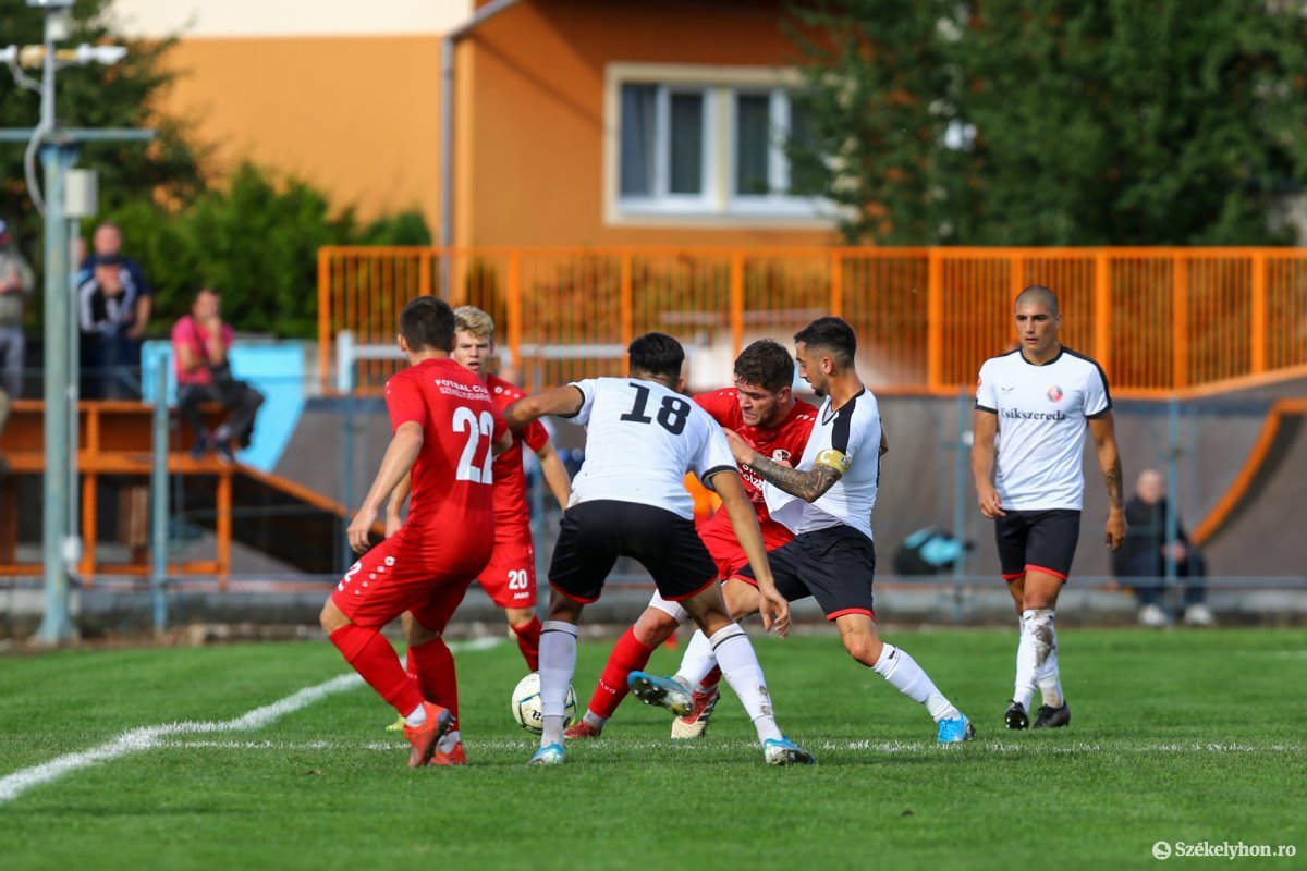 •  Fotó: Erdély Bálint Előd