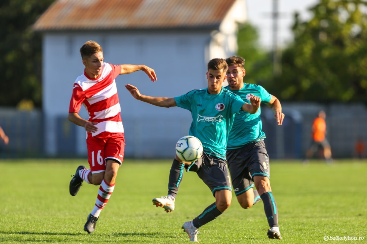 •  Fotó: Erdély Bálint Előd