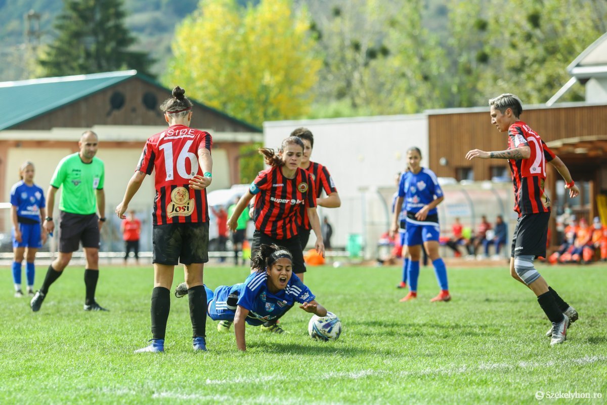 •  Fotó: Erdély Bálint Előd