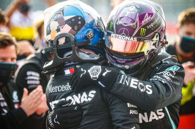 Forma 1: Hamilton győzelmével sorozatban hetedszer világbajnok a Mercedes