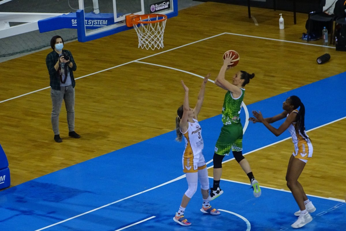 &bullet;  Fotó: Sánta Imre