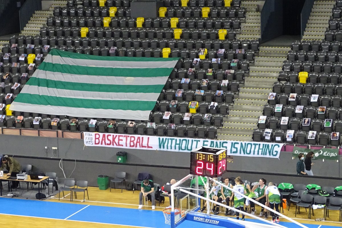 &bullet;  Fotó: Sánta Imre