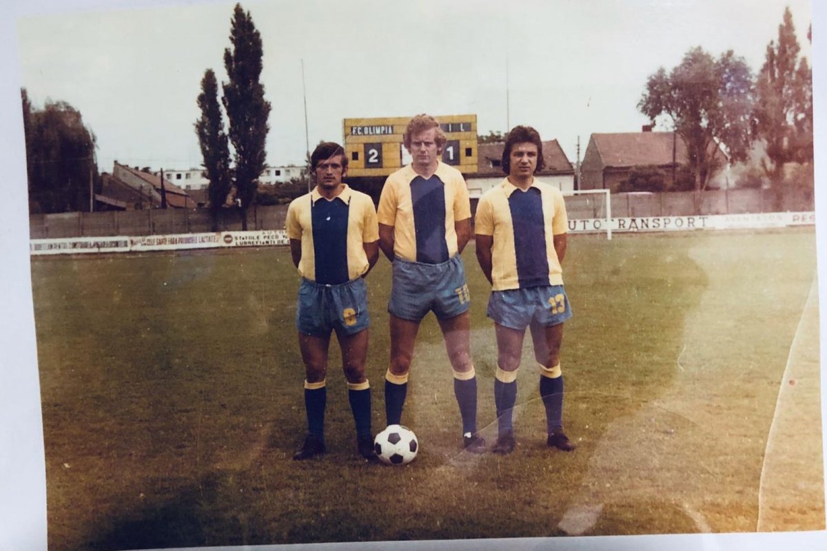 A nagykárolyi futballiskola neveltjei, Helvei, Keiser és Bereczki az Olimpia színeiben •  Fotó: Keiser Lajos archívuma