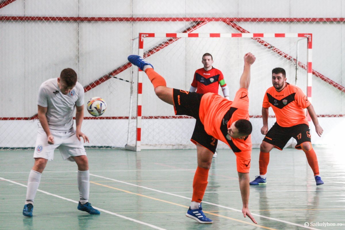 •  Fotó: Erdély Bálint Előd