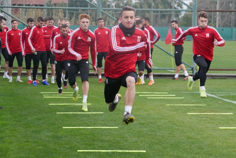 Folytatásra hangol a Liga 1: a Sepsi OSK és az UTA is erősített keretén az élvonalbeli futballbajnokság téli szünetében