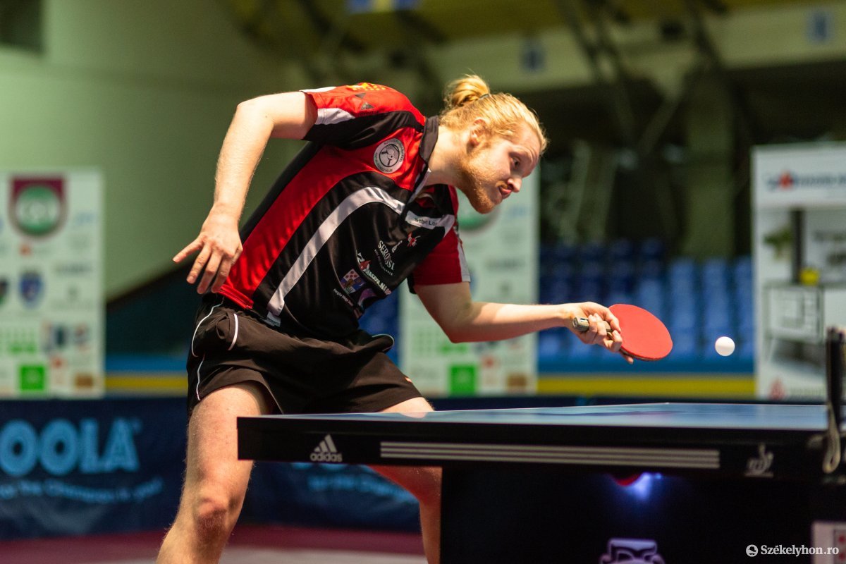 &bullet;  Fotó: Erdély Bálint Előd