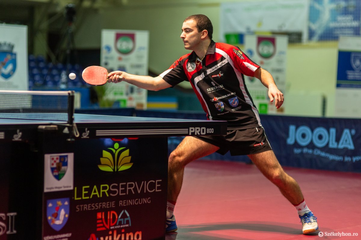 &bullet;  Fotó: Erdély Bálint Előd