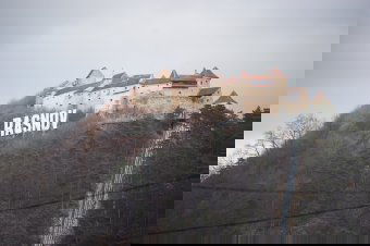 Elhúzódik a barcarozsnyói vár felújítása, legkorábban jövő nyáron nyitják meg a turisták előtt a Brassó megyei erődítményt